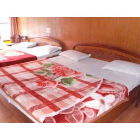Hotel Darpan Nainital Eksteriør billede