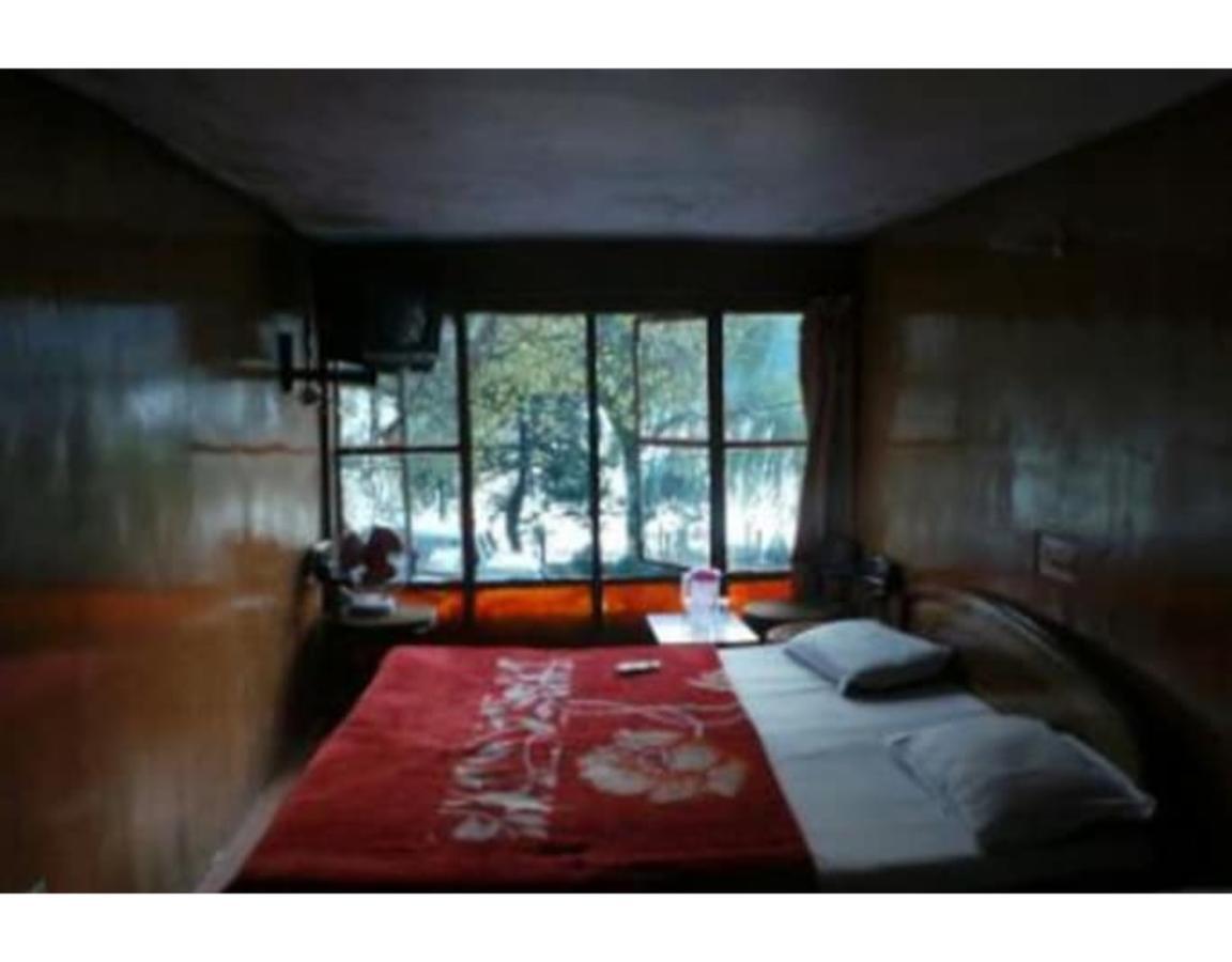 Hotel Darpan Nainital Eksteriør billede